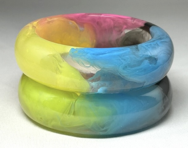 LG346 pr cloudy marbled resin bangles